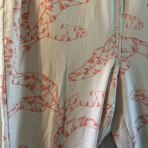 Wonderly Pink and Cream Leggings with Abstract Design